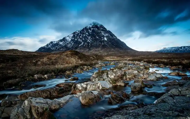 高清苏格兰高地凄艳谷图片,4k高清风景图片,娟娟壁纸
