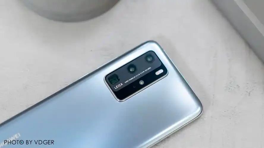 原创神仙颜值的华为p40pro冰霜银到底香不香开箱图赏走一波