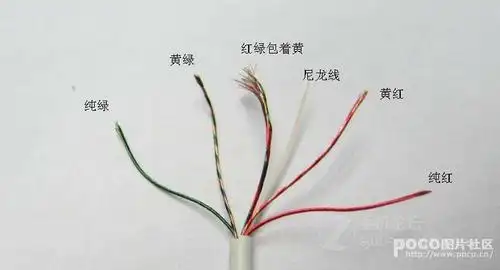 耳机接线红蓝抱着黄色的线怎么接?