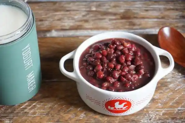 低脂低卡无糖红豆酸奶,减肥喝它也不长肉,教你自制酸奶和红豆沙