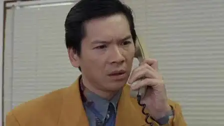 星爷告诉龙五自己穿越了,龙五接到电话一脸懵,一本正经笑死人!