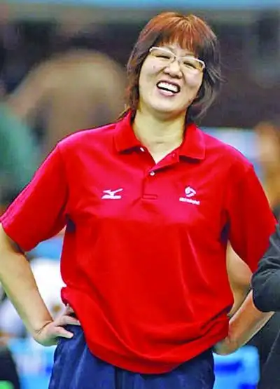 郎平看上去还挺年轻的.