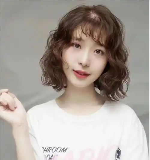 3种美到上瘾女发,利落瘦脸真时尚,喜欢吗_发型_全头_短发