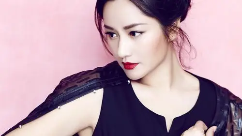 "国际超模"瞿颖性感写真