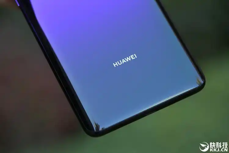 华为mate 20极光色开箱图赏:后背美翻了