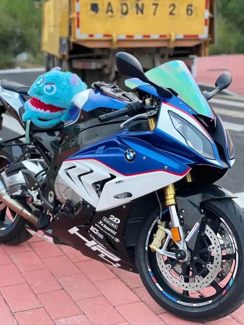 说不出口的爱,能和你做吗#宝马s1000rr #机车壁纸 - 抖音