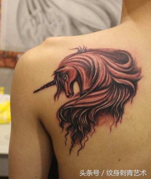 十二生肖之马纹身,是你的属性马?