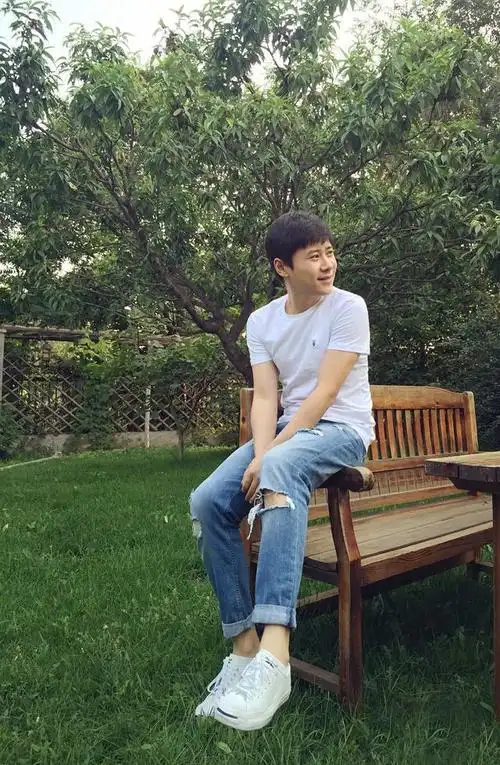 90年代红歌星伊扬:如今爆红抖音,情感状况怎样?