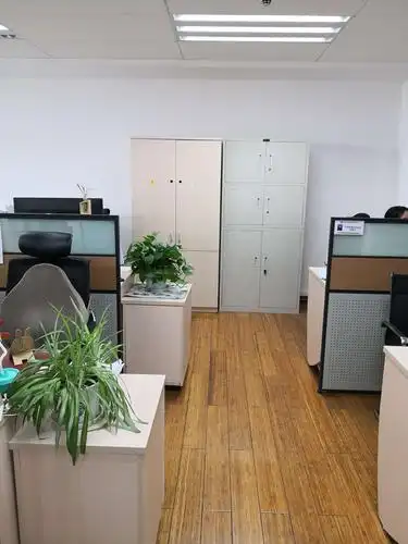 安检站综合办开展办公室环境卫生检查工作