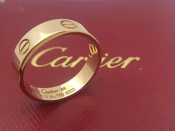 卡地亚戒指回收价格是多少卡地亚love系列戒指