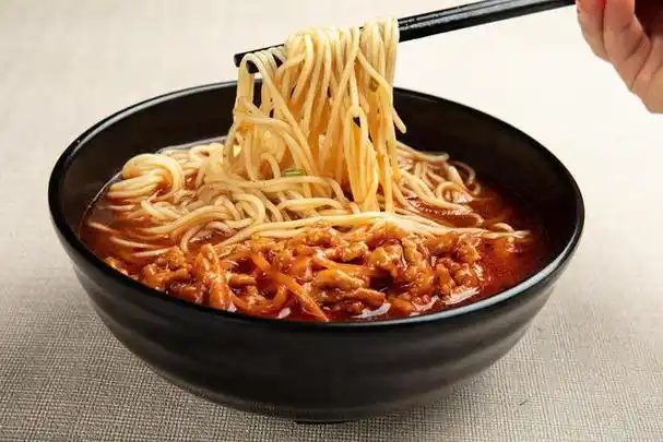 除夕的一碗肉丝面