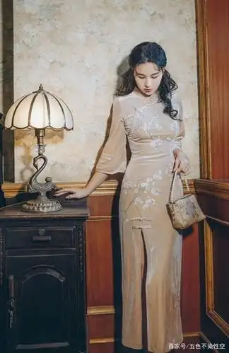 美女旗袍秀,民国风