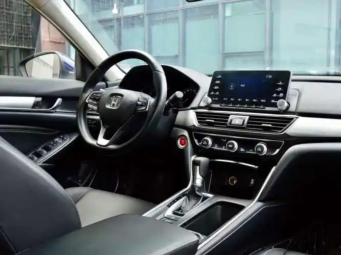 本田 雅阁  2021款 260turbo 豪华99星空限量版图片