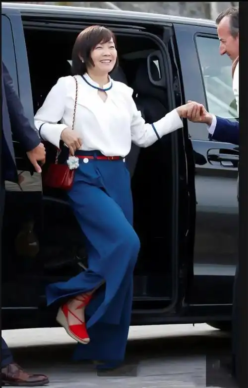 有一种温柔叫安倍昭惠的如影随形柔如水雅如竹为爱无悔