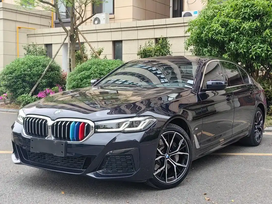 宝马530li尊享运动套装售价:37.98万元上牌日期: - 抖音