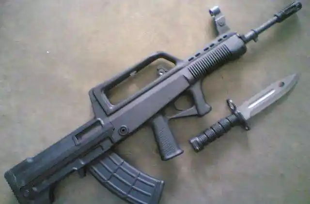 81式步枪已经不能够满足我国部队的作战需求了,于是就有了95式半自动