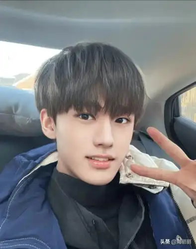 2021男发别瞎剪,选这15款就对了,时尚有型够帅气_发型