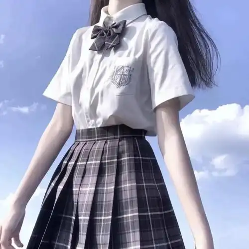 女生头像少女心爆棚的软妹头像jk系列