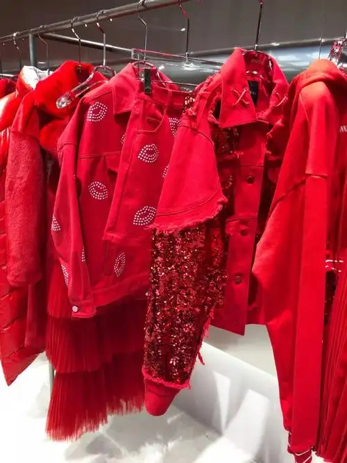 storeannakiki全新形象入驻重庆万象城