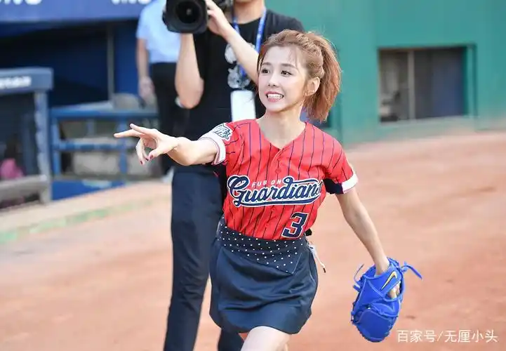 称新一代台湾萌系教主邵雨薇