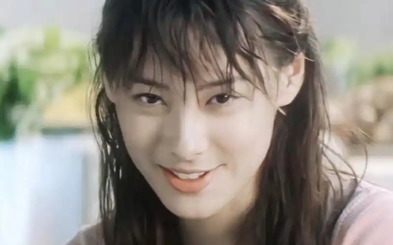 【伊莎贝拉Ι梁洛施】嵌在油画里的少年感