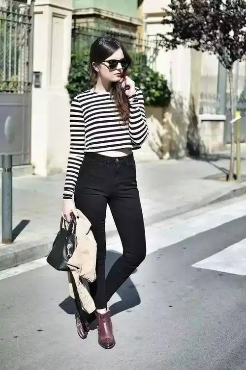 黑白条纹t恤搭配什么裤子?搭配这几款简单又出彩!