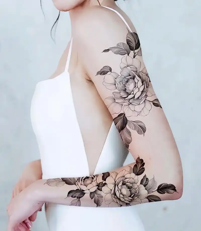 素花手臂纹身  兼职太绝了好吗!#女生纹身 #tattoo - 抖音