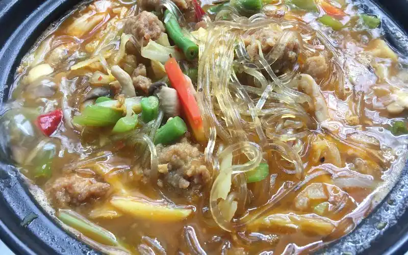 牛肉丸子烩菜的做法