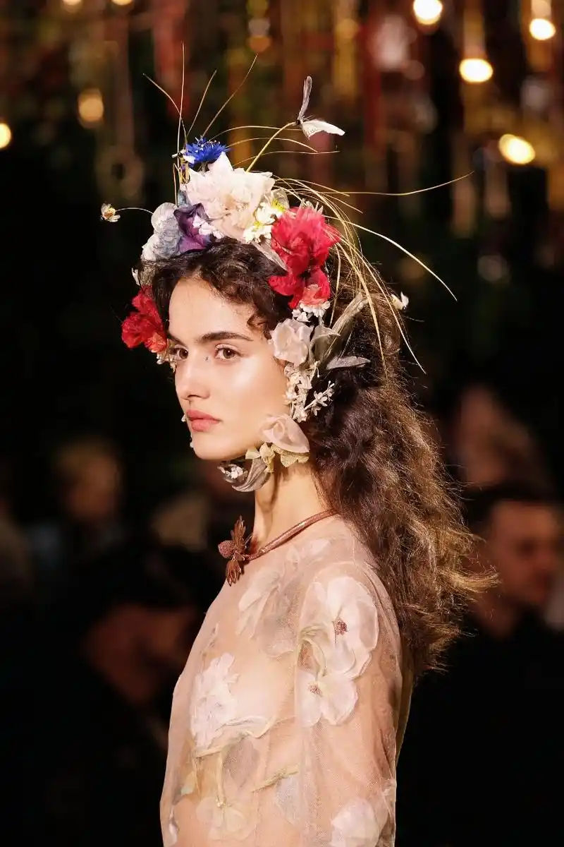 dior 有时候 就挺惊艳的 #时尚 #秀场 #服装设计 # - 抖音