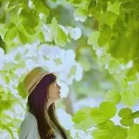 绿色干净个性女生头像_微信头像图片大全