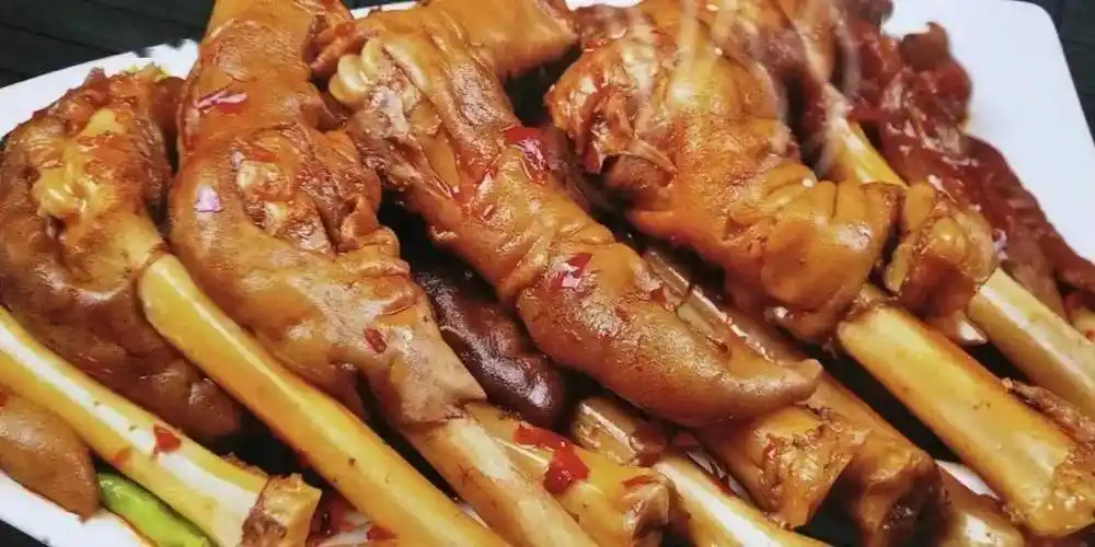 临夏美食,一半蕴藏在羊肉里_手抓羊肉_烤全羊_味道