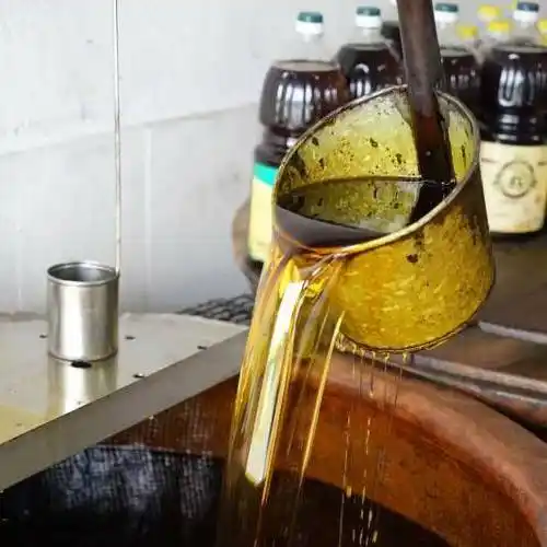 油菜籽乡村特色纯种压榨菜籽油