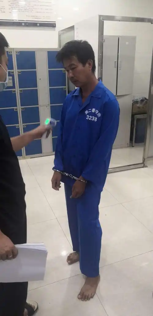 目前,犯罪嫌疑人陈某已被依法刑事拘留.