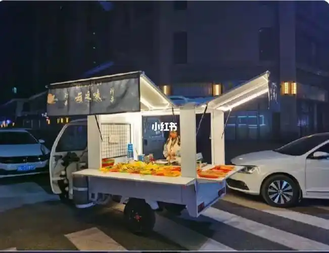 摆摊车出售全新带电池之前做炸串的