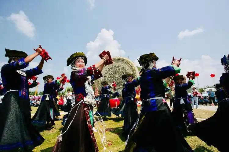 多彩贵州.布依族人文风情