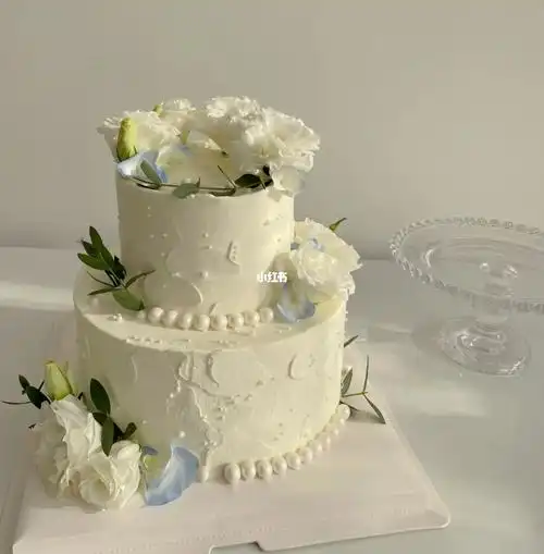 双层鲜花蛋糕