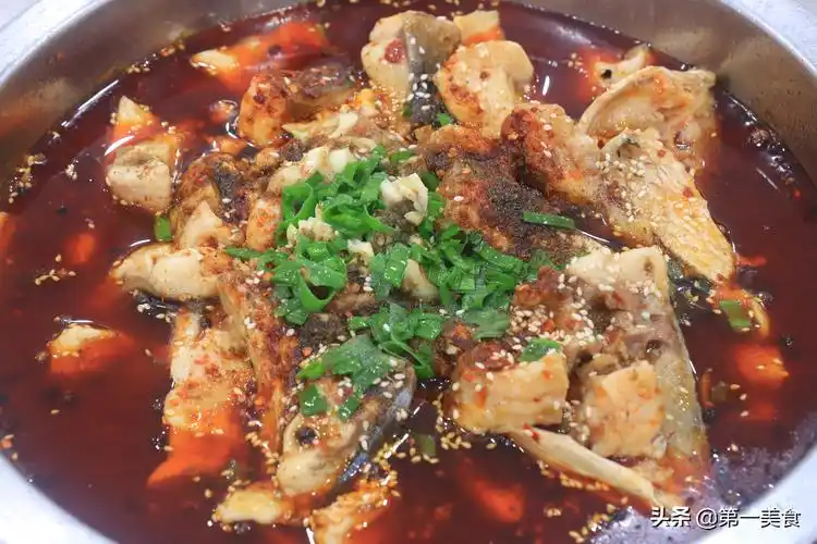 爱吃火锅,阿飞教你鱼火锅做法,不用火锅底料,香辣开胃随吃随做