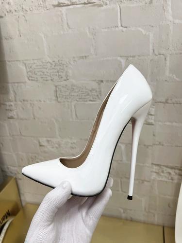 4345大码漆皮红里红底细跟一字带单鞋男女鞋16cm恨天高尖头高跟鞋