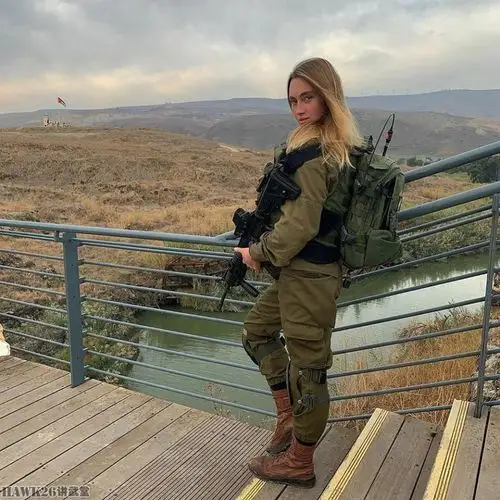 以色列女兵 将橄榄绿军服穿出别样风情|163_手机网易网