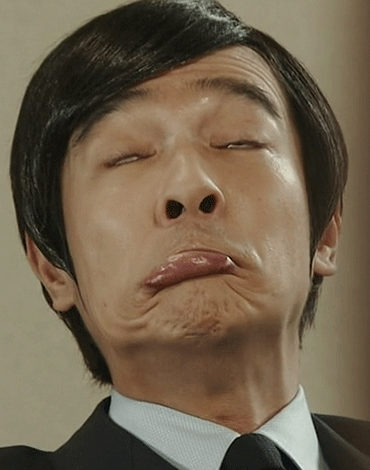 现在看到靳东装逼就搓火