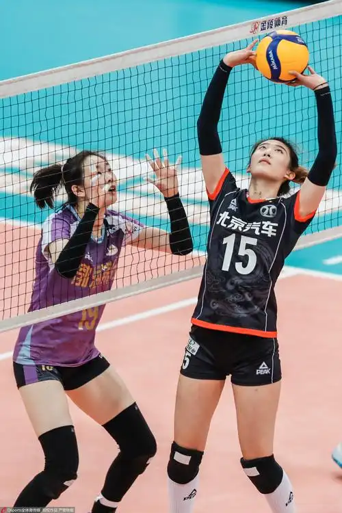 半决赛临危受命打主力,北汽女排"00后"二传自评7分__凤凰网