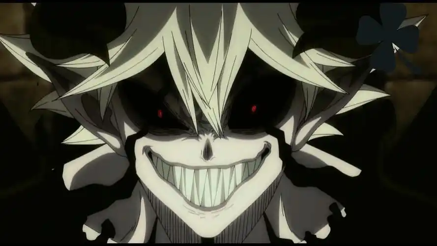 来自黑色四叶草利贝和眯眯眼的压迫感!