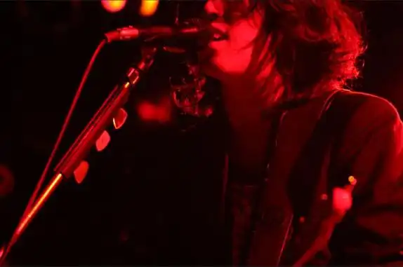 探寻日本eve歌手:他的音乐世界与独特魅力_情感_社会_歌曲