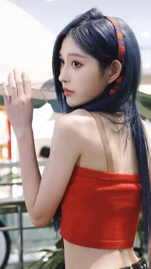 王奕超话生日快乐小姐妹98@snh48-王奕#0606王奕