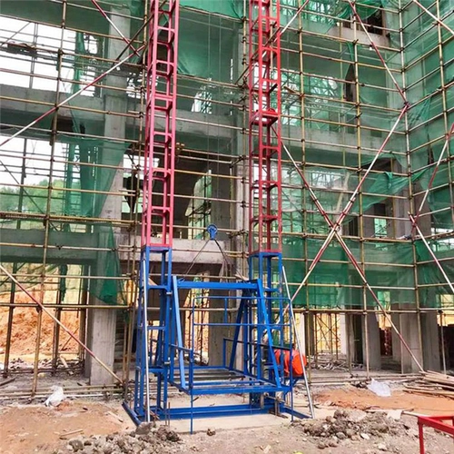 建筑扶墙单提笼升降机 双柱龙门架升降机 垂直运输机械提升机