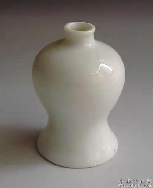 民国白瓷小梅瓶 - 中华古玩网 - 古董收藏,古玩收藏,古玩鉴定,古玩