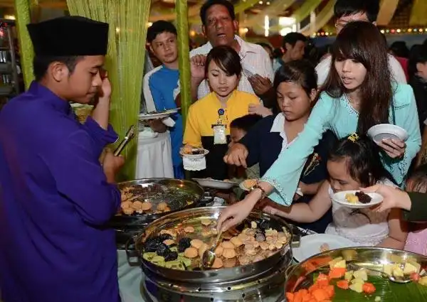 开斋节(马来新年)