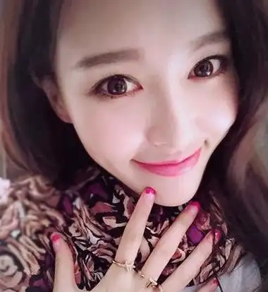 2017年流行的美甲get唐嫣同款美甲开启一年好运