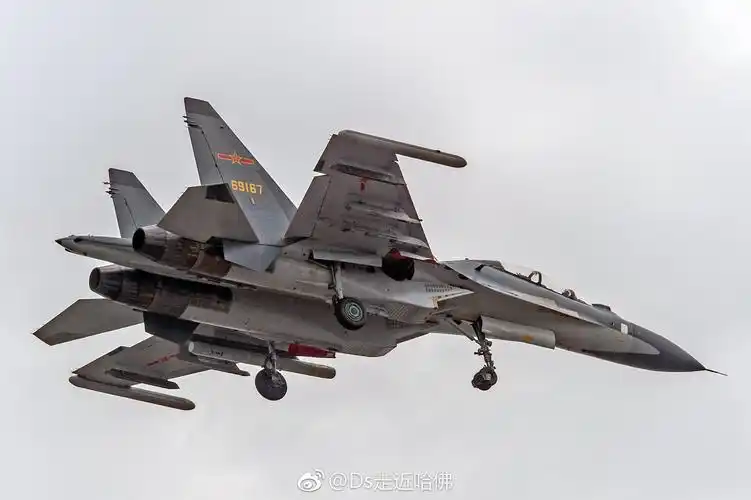 中国空军苏-30mkk日常一组.