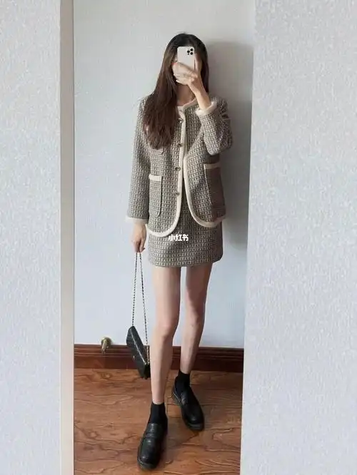 秋日穿搭韩系小香风套装771688乐福鞋